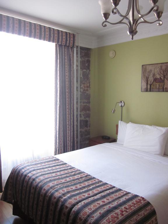 קוויבק סיטי Hotel Manoir De L'Esplanade חדר תמונה